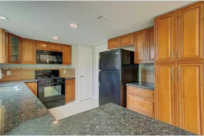 9705 Meadowheath Drive, Austin, TX 78729 - Photo 7