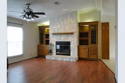 107 W Dawn Drive, Johnson City, TX 78636 - Photo 3