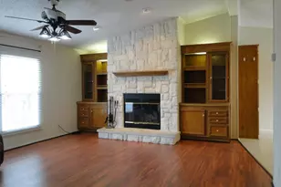 107 W Dawn Dr, Johnson City, TX 78636 - Photo 3