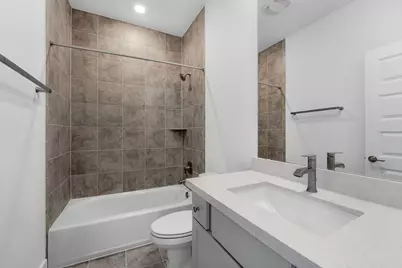 9212 Flatbush Drive, Austin, TX 78744 - Photo 13