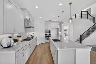 9212 Flatbush Dr, Austin, TX 78744 - Photo 3