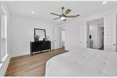 9212 Flatbush Drive, Austin, TX 78744 - Photo 11