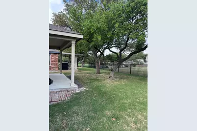 410 Holiday Creek Lane, Georgetown, TX 78633 - Photo 25