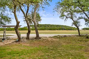 820 Gln Crst Dr, Blanco, TX 78606 - Photo 5