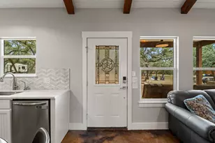 820 Gln Crst Dr, Blanco, TX 78606 - Photo 9