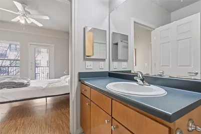 2515 Pearl #513, Austin, TX 78705 - Photo 5