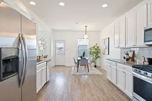 217 Boxwood Dr, Buda, TX 78610 - Photo 11