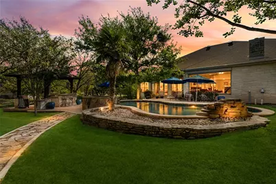 205 W Majestic Oak Lane, Georgetown, TX 78633 - Photo 3