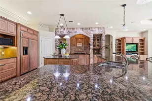 205 W Majestic Oak Ln, Georgetown, TX 78633 - Photo 13