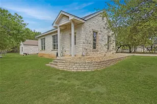 205 W Majestic Oak Ln, Georgetown, TX 78633 - Photo 37