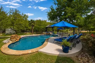 205 W Majestic Oak Ln, Georgetown, TX 78633 - Photo 29