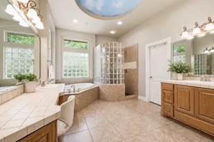 205 W Majestic Oak Ln, Georgetown, TX 78633 - Photo 19