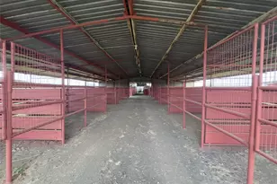 100 Simmons Family Farm Rd, Lockhart, TX 78644 - Photo 23