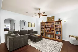 201 N Rawhide Trail, Liberty Hill, TX 78642 - Photo 15