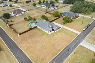 201 N Rawhide Trail, Liberty Hill, TX 78642 - Photo 39