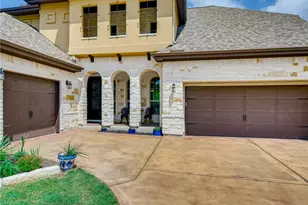 215 Woodlands Ct, Lakeway, TX 78738 - Photo 3