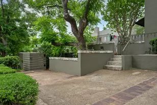 1111 W 12th St, Austin, TX 78703 - Photo 23