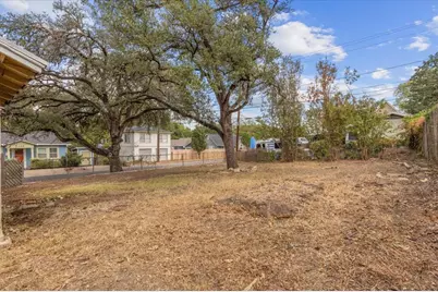 1801 Travis Heights Boulevard, Austin, TX 78704 - Photo 23