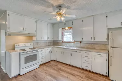 605 W Ash Dr Drive, Johnson City, TX 78636 - Photo 13