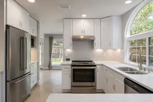 11402 Chessington Dr, Austin, TX 78750 - Photo 11