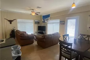 910 W 25th St, Austin, TX 78705 - Photo 1