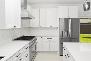 1500 Sylvan Glade, Austin, TX 78745 - Photo 7