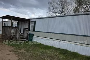 1113 Colorado Dr, Smithville, TX 78957 - Photo 9