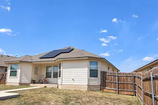 444 Uncle Billy Wy, Jarrell, TX 76537 - Photo 17