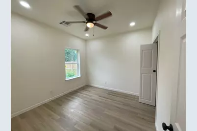 614 Pecan Valley Drive, San Antonio, TX 78220 - Photo 9