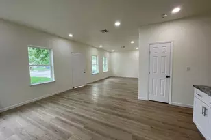 614 Pecan Valley Dr, San Antonio, TX 78220 - Photo 3