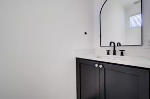 6203 Langham St, Austin, TX 78741 - Photo 13