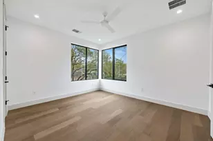 4216 Deepwoods Dr, Austin, TX 78731 - Photo 35
