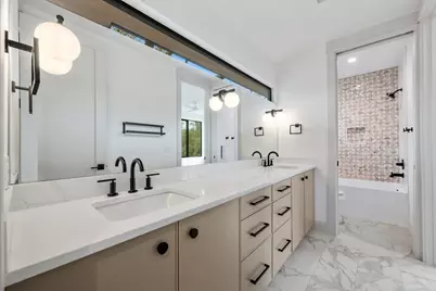 4216 Deepwoods Drive, Austin, TX 78731 - Photo 33