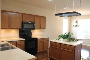 378 Tanager Dr, New Braunfels, TX 78130 - Photo 3