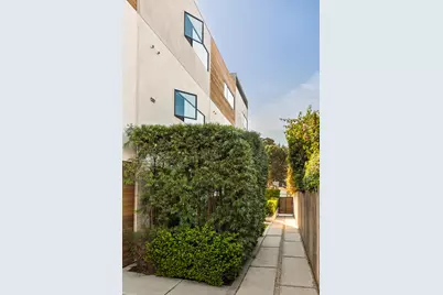860 1/2 S Wilton Place, Los Angeles, CA 90005 - Photo 23