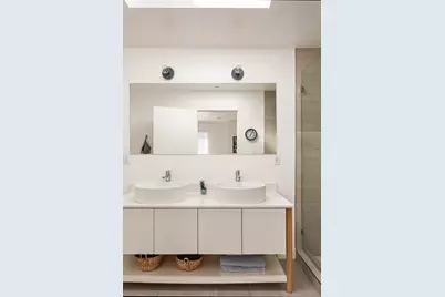 860 1/2 S Wilton Place, Los Angeles, CA 90005 - Photo 15