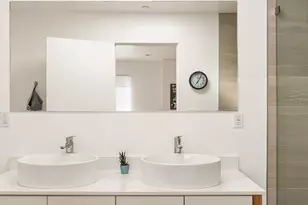 860 1/2 S Wilton Pl, Los Angeles, CA 90005 - Photo 15