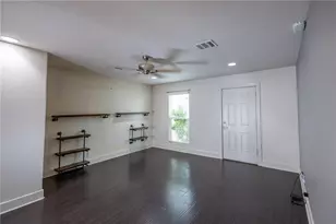 1101 Grove Blvd, Austin, TX 78741 - Photo 7