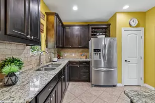 126 King St, Bastrop, TX 78602 - Photo 11