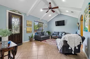 126 King St, Bastrop, TX 78602 - Photo 3