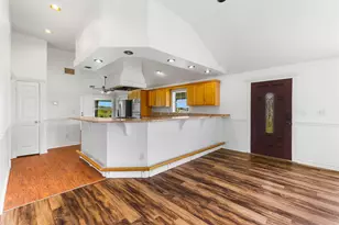 12212 Ballerstedt Rd, Elgin, TX 78621 - Photo 9