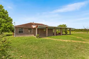 12212 Ballerstedt Rd, Elgin, TX 78621 - Photo 3