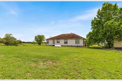 12212 Ballerstedt Road, Elgin, TX 78621 - Photo 29