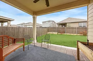6200 Albany Sleigh Dr, Del Valle, TX 78617 - Photo 13
