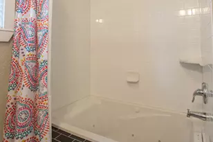 702 W N Loop Blvd, Austin, TX 78751 - Photo 7