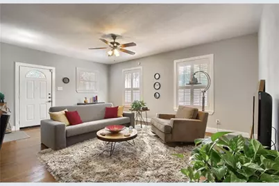 702 W North Loop Boulevard, Austin, TX 78751 - Photo 13