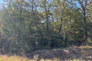 2308 Myrtle Ln, Cameron, TX 76520 - Photo 1