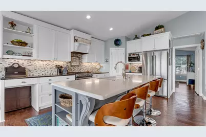 136 Web Isle Drive, Marble Falls, TX 78654 - Photo 11