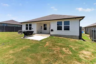 908 Gerardia Ct, Seguin, TX 78155 - Photo 3