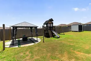 908 Gerardia Ct, Seguin, TX 78155 - Photo 5